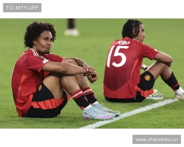 曼联战术体系缺乏稳定性问题显现，当前赛季球队表现波动已逐步反映