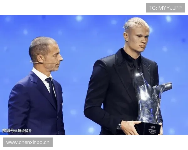 厄德高与穆西亚拉:技术型中场战术角色与风格对比分析 厄德高与穆西亚拉:技术型中场战术角色与风格对比分析